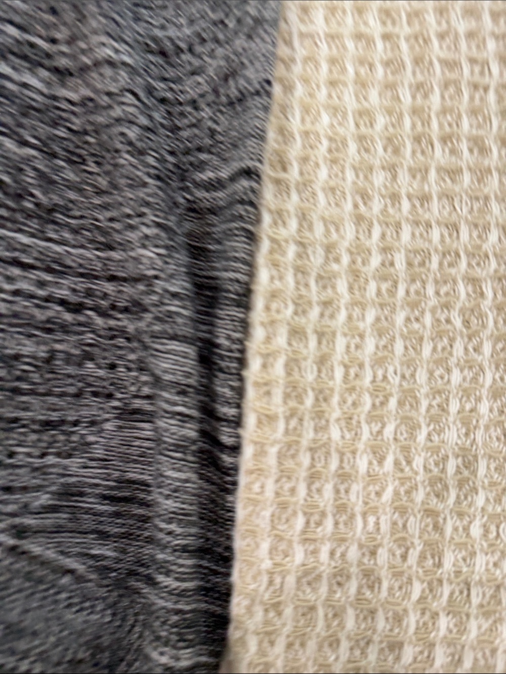 Gray Short-Sleeve Knit Sweater - Comfortable Everyday Layer - Picture 6 of 14